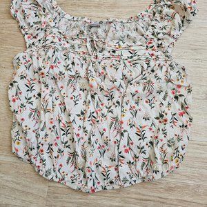 Floral cropped top